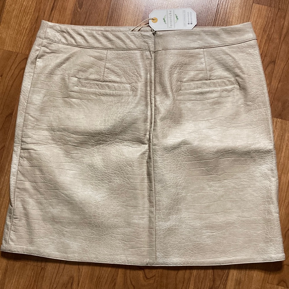 Leather Skirt tan love riche NEW